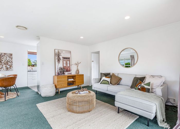  at 1/16 Glenhaven Place, Te Atatu Peninsula, Auckland