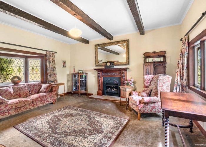  at 24 Chivalry Road, Glenfield, Auckland