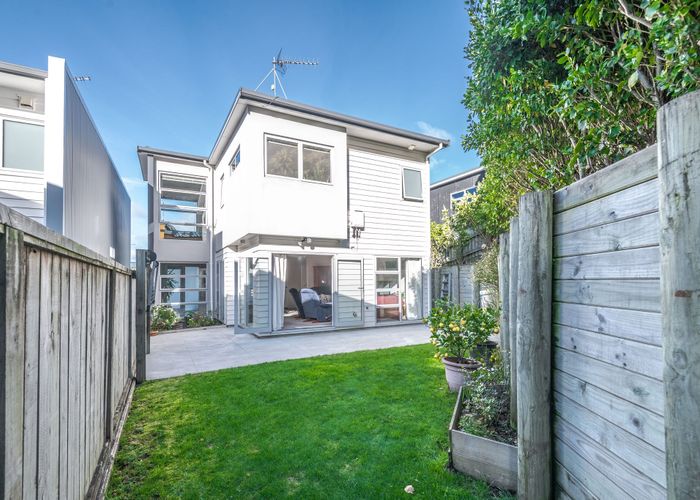  at 38A Erlestoke Crescent, Churton Park, Wellington