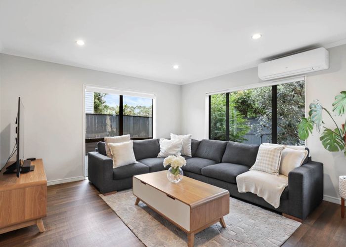  at 38 Bradnor Meadows Drive, Swanson, Auckland