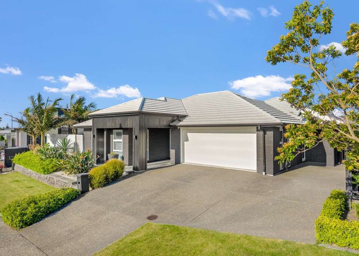  at 117 Palm Springs Boulevard, Papamoa Beach, Papamoa