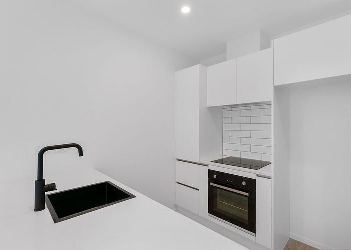  at 4/1 Jersey Avenue, Mount Albert, Auckland