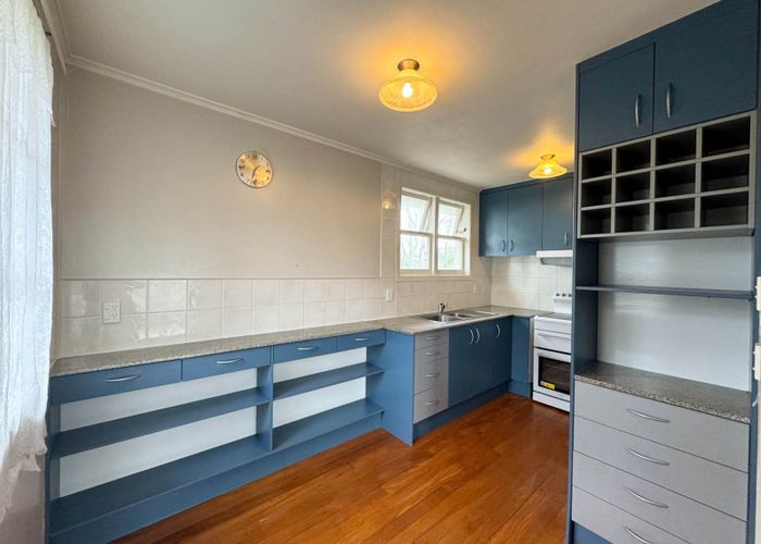  at 2/214 Campbell Road, Greenlane, Auckland City, Auckland