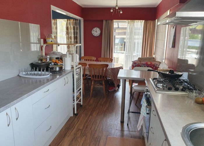  at 2 Whirinaki Crescent, Heretaunga, Upper Hutt, Wellington
