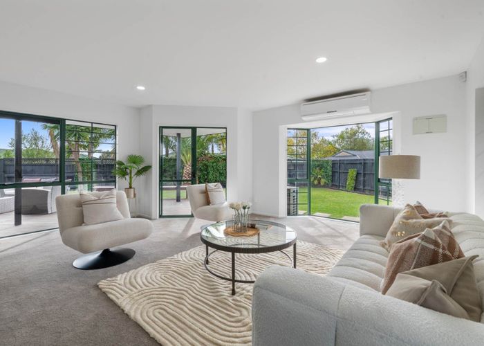  at 16 Cottesmore Place, Huntington Park, Manukau City, Auckland