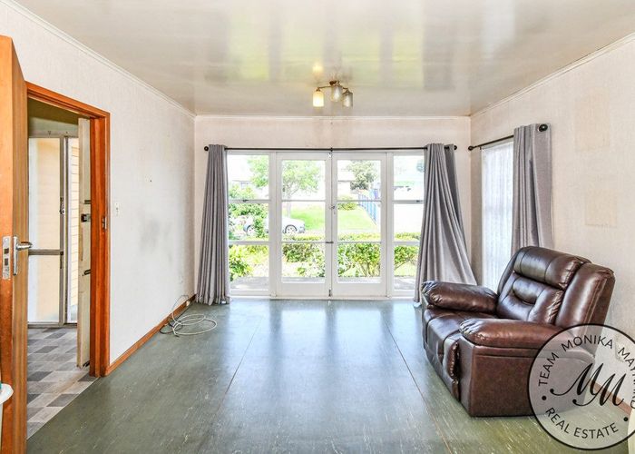  at 82 Clayton Avenue, Otara, Auckland