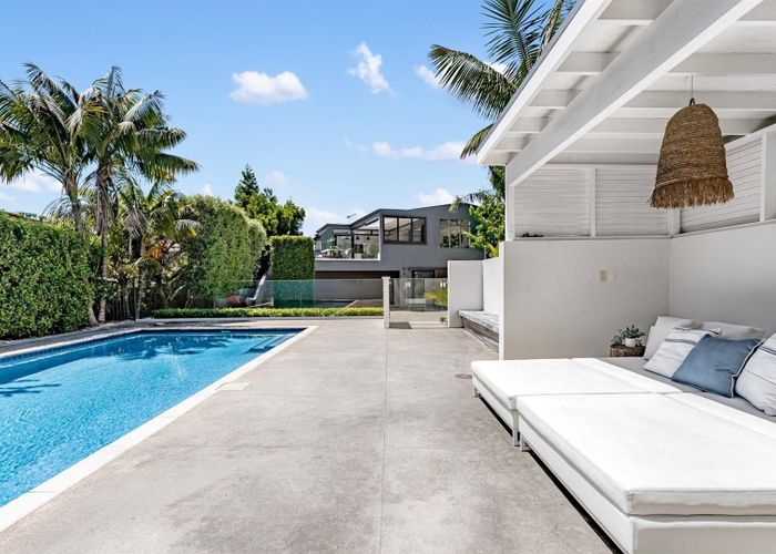  at 27 Hauraki Road, Takapuna, North Shore City, Auckland