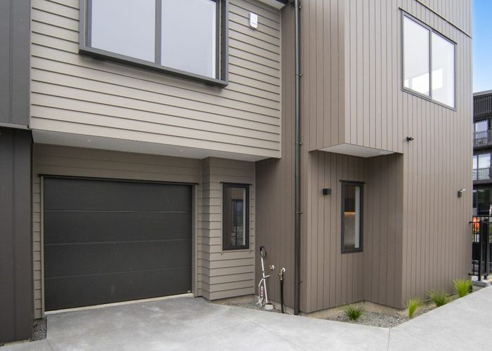  at 3A Range View Road, Mount Albert, Auckland City, Auckland