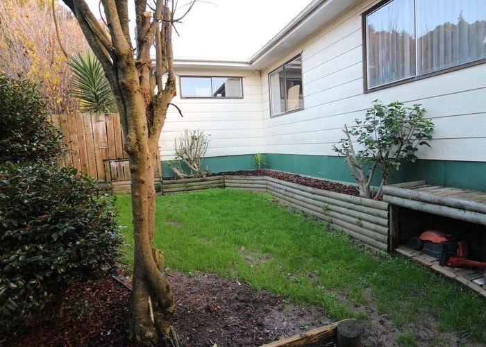  at 17A Saint Catherine Crescent, West Harbour, Waitakere City, Auckland