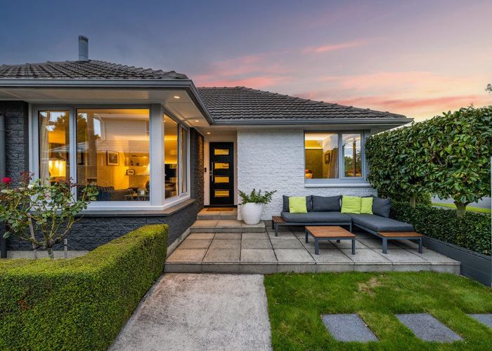  at 10 Reynolds Avenue, Bishopdale, Christchurch City, Canterbury