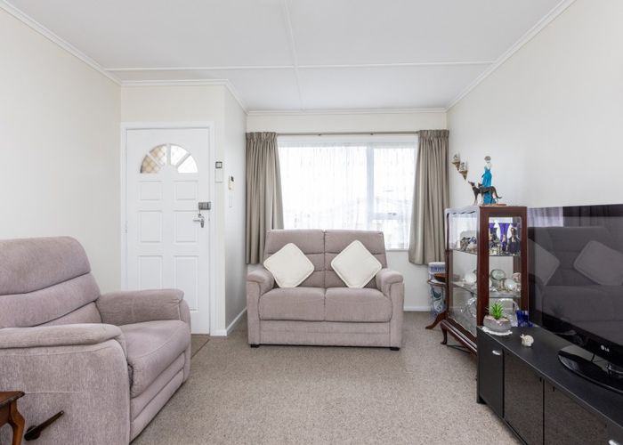  at 95 Clarence Cox Crescent, Pirimai, Napier