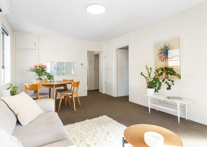  at 5/80 Charles Street, Waltham, Christchurch City, Canterbury