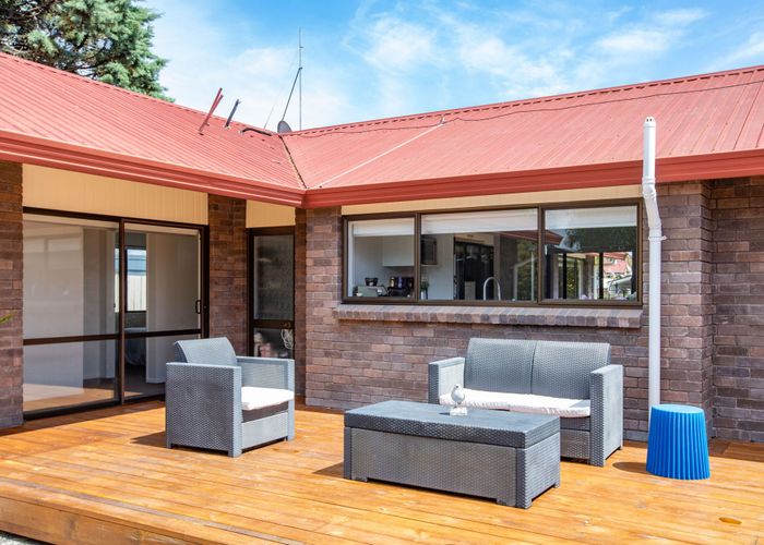  at 4 Sharpley Place, Chartwell, Hamilton, Waikato