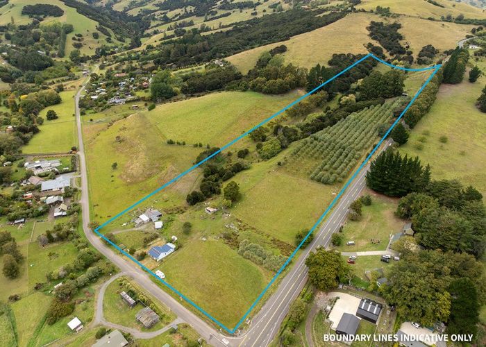  at 8 Takamatua Valley Road, Akaroa, Banks Peninsula, Canterbury