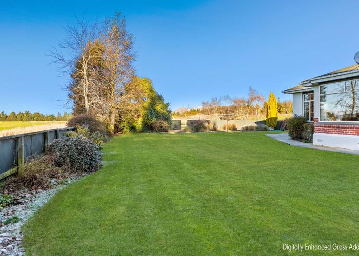  at 18 Mossburn Five Rivers Road, Lumsden