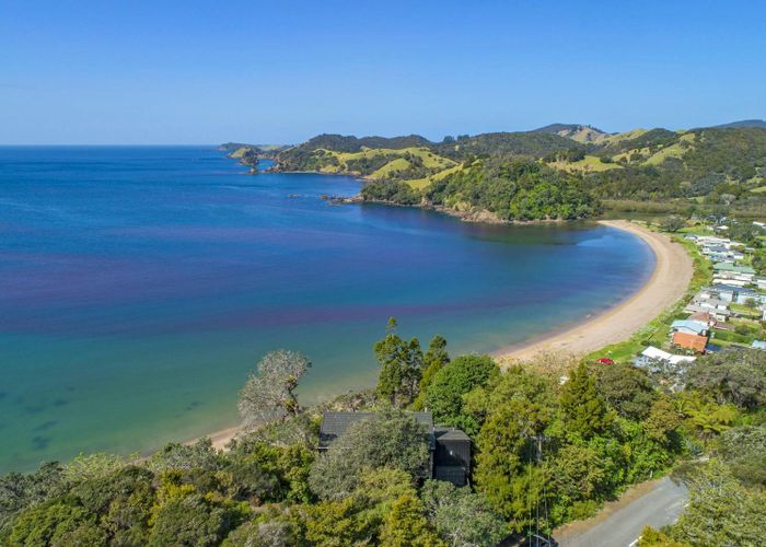 For sale 73 b Road, Teal Bay, Oakura Coast, Whangarei, Northland