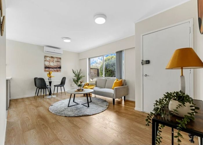  at 5/28 Waimai Avenue, Weymouth, Manukau City, Auckland