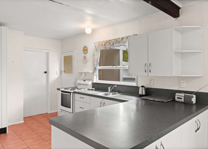  at 20 Kent Crescent, Awapuni, Palmerston North