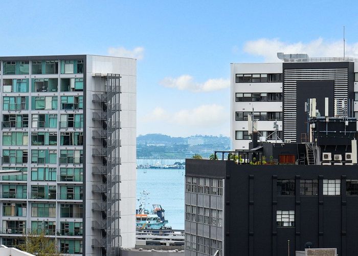  at 6c/32 Eden Crescent, City Centre, Auckland City, Auckland
