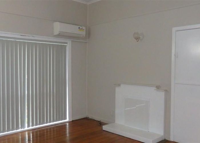  at 281 Porchester Road, Takanini, Auckland