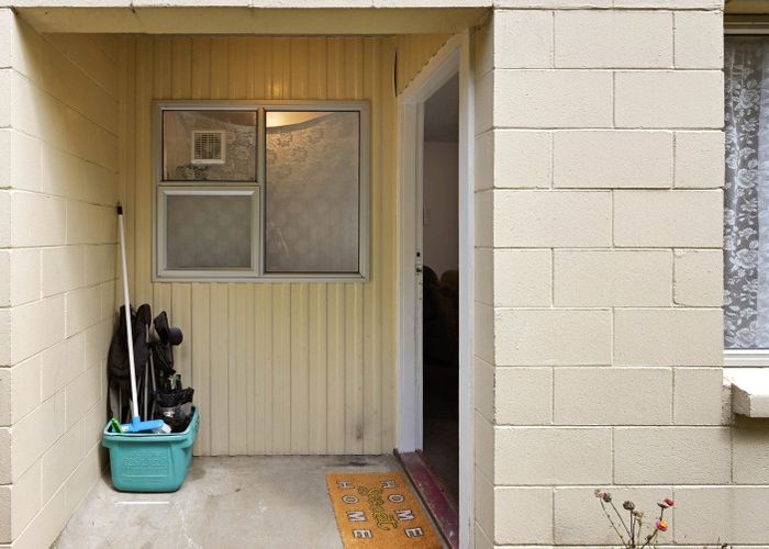  at 1-6/16 Myrtle Street, Hamilton East, Hamilton, Waikato