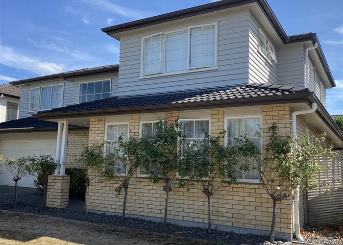  at 72 Baverstock Road, Flat Bush, Auckland