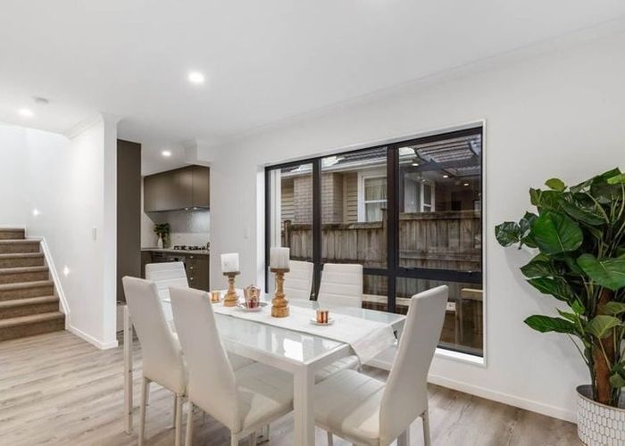  at 29D Littlejohn Street, Hillsborough, Auckland