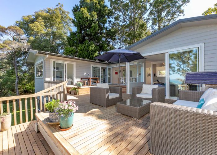  at 18 Okewa Road, Titirangi, Auckland