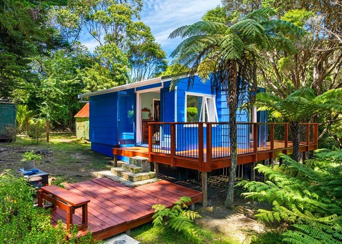  at 235 Ocean View Road, Oneroa, Waiheke Island, Auckland