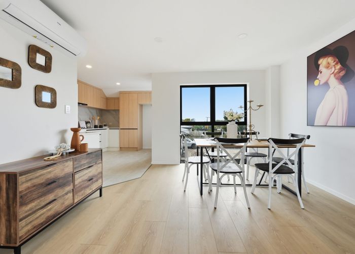  at 2/9 Doughty Place, Otara, Manukau City, Auckland