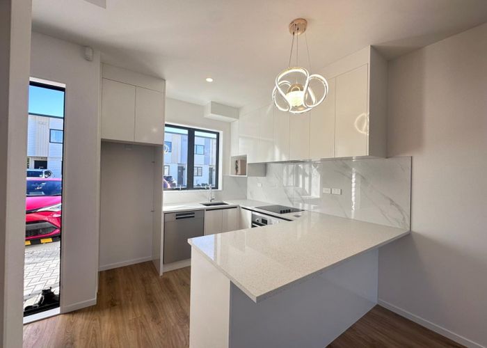  at 3/103 Botany Road, Botany Downs, Manukau City, Auckland