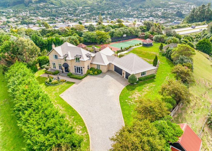  at 69 Bing Lucas Drive, Tawa, Wellington