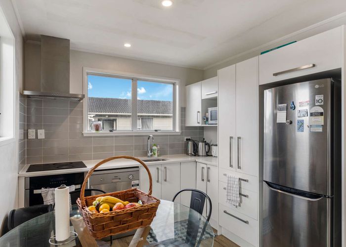  at 13 Harwell Place, Mangere, Auckland