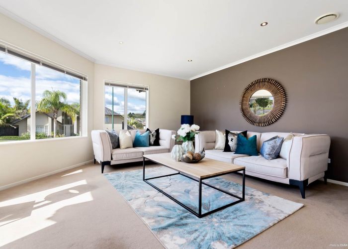  at 2 Leburn Crescent, Flat Bush, Auckland