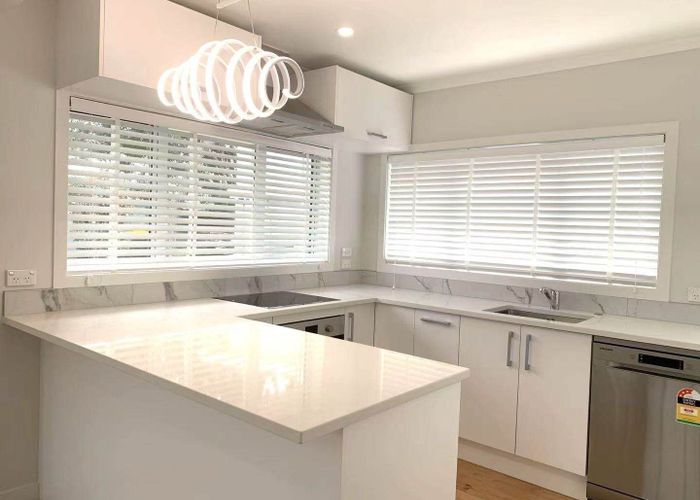  at 1/300 Lake Road, Hauraki, North Shore City, Auckland