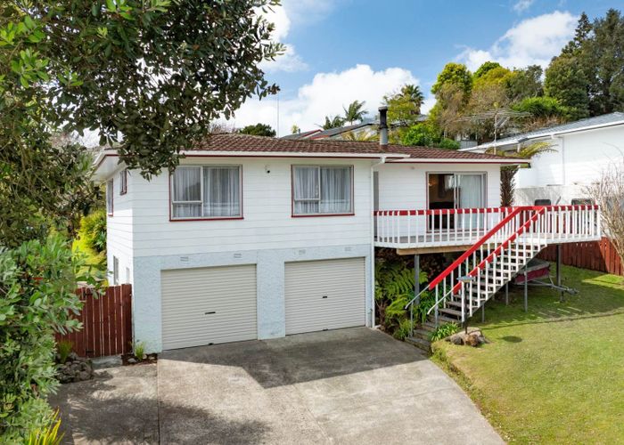  at 15 Longreach Drive, Sunnyvale, Waitakere City, Auckland