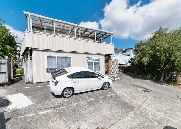  at 23 Downing Street, Glenfield, North Shore City, Auckland