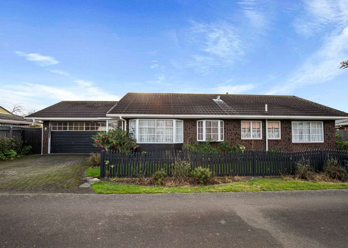  at 7 Kaipara Court, Highbury, Palmerston North