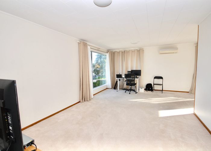  at 84 Sycamore Drive, Sunnynook, North Shore City, Auckland