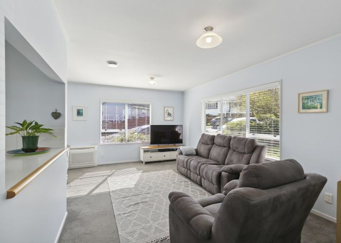  at 94 Montgomery Avenue, Karori, Wellington