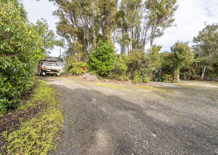  at 9 Rankin Street, Halfmoon Bay / Oban, Stewart Island