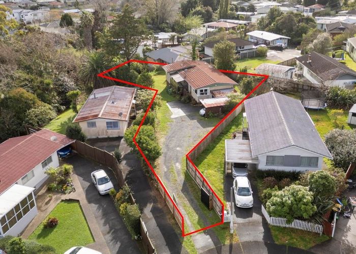  at 29 Mawney Road, Henderson, Auckland
