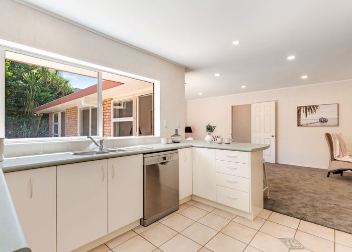  at 10 Stewart Gibson Place, Manurewa, Manukau City, Auckland