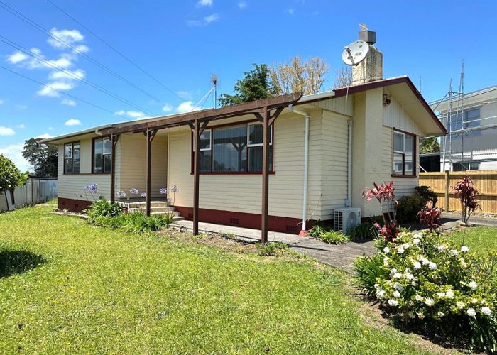  at 42 Harania Avenue, Favona, Auckland