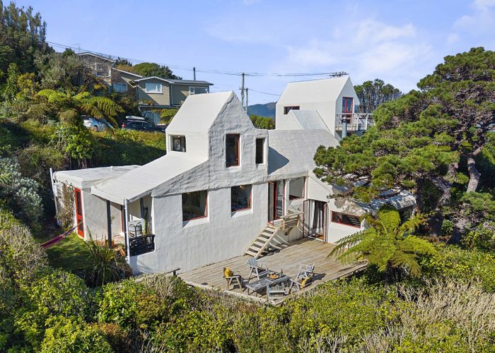  at 22 Rakeiora Grove, Korokoro, Lower Hutt, Wellington