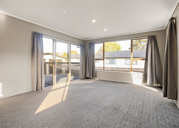  at 15 Splitt Avenue, Glenview, Hamilton, Waikato