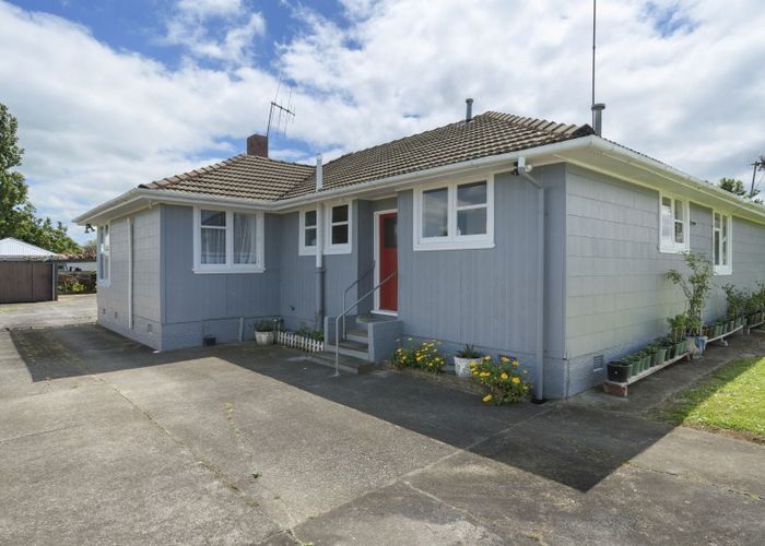  at 14 Belfast Place, Roslyn, Palmerston North