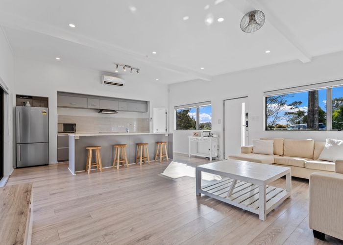  at 7 Vipond Road, Stanmore Bay, Rodney, Auckland