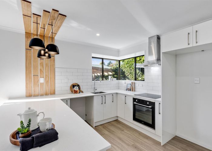  at 2/11 Gatonby Place, Avonhead, Christchurch