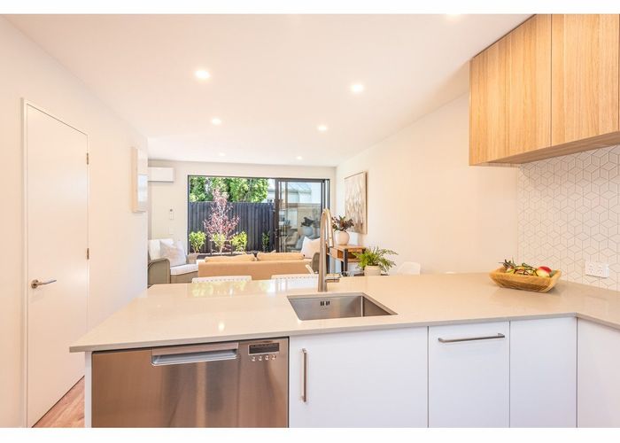  at 9/77 Deans Avenue, Riccarton, Christchurch